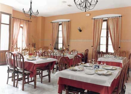 Hotel La Enrea Montefrío Restaurant bilde